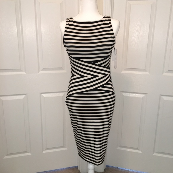 BAILEY 44 NWT Stretch knit body con midi dress - Picture 3 of 4